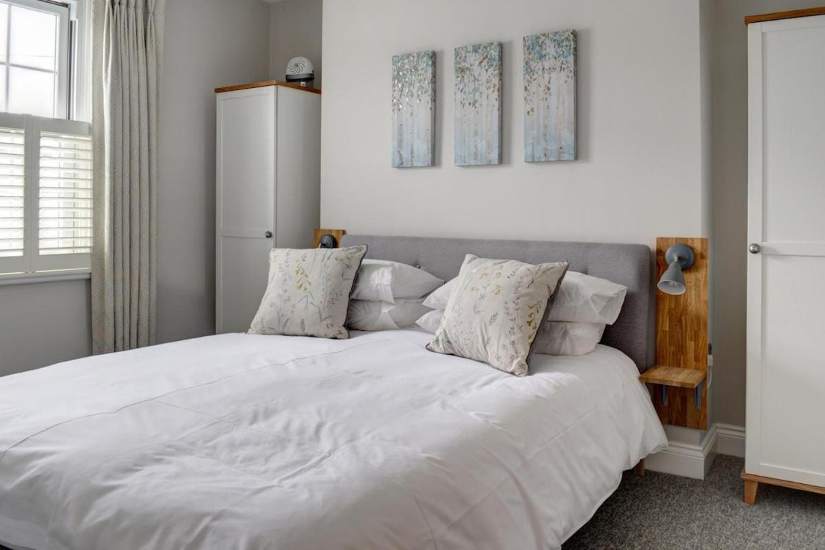 Beautiful Townhouse Close To Montpellier, Sleeps 6 *
